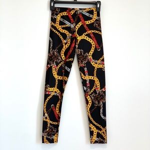 Picky Boo Black Leggings Size S Gold Chain Design